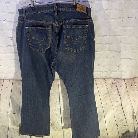 Levi’s 515 bootcut jeans  - Picture 5 of 8
